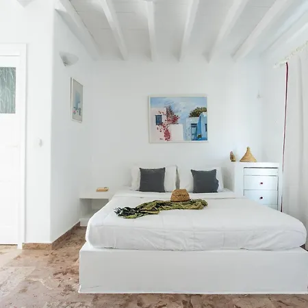 Ruby By Mykonos Rocks بيت ضيافة