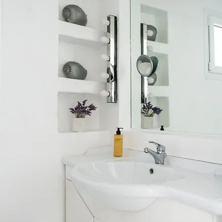 Ruby By Mykonos Rocks 4*