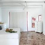 Ruby By Mykonos Rocks Гостевой дом Mykonos Town