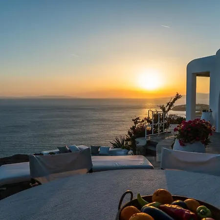 Ruby By Mykonos Rocks *